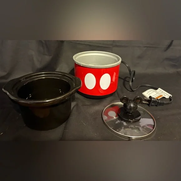 Red Mickey Mouse Slow Cooker - Picture 2 of 3